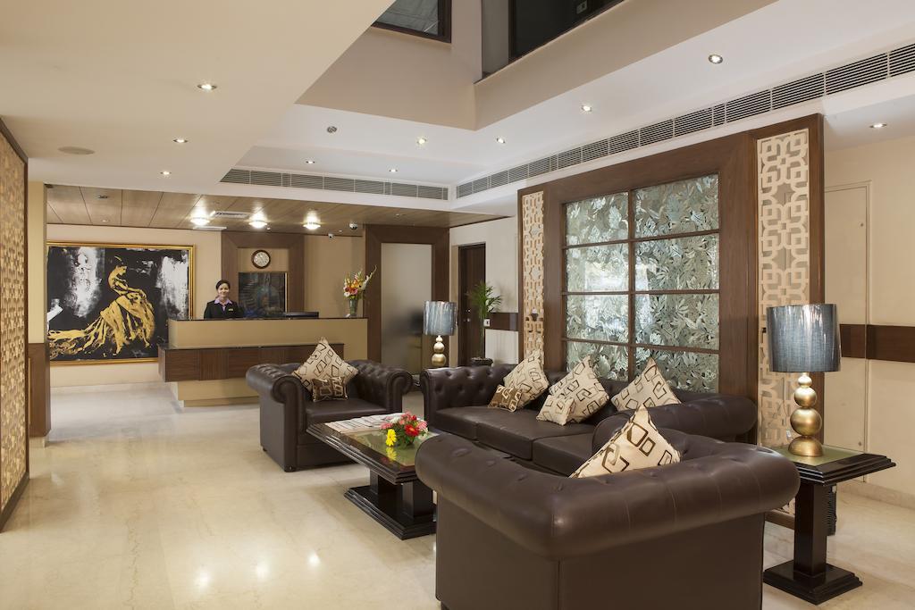 Hotel Athena Нью-Дели Экстерьер фото