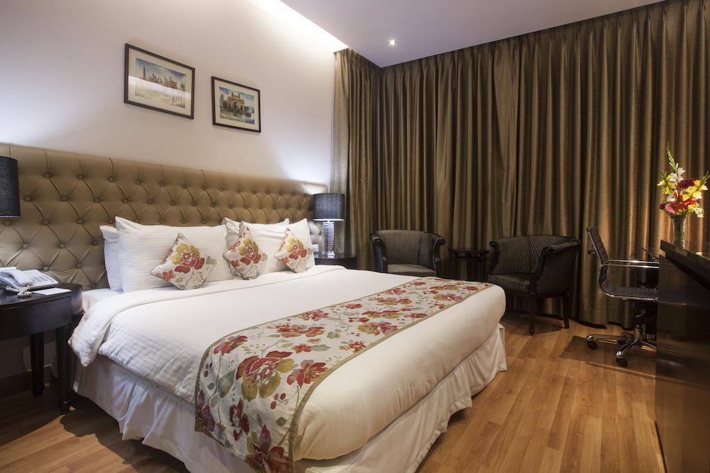 Hotel Athena Нью-Дели Номер фото