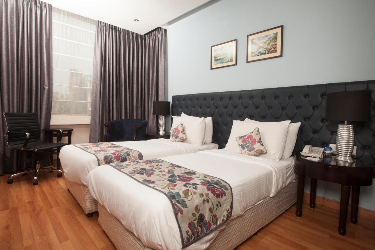 Hotel Athena Нью-Дели Экстерьер фото